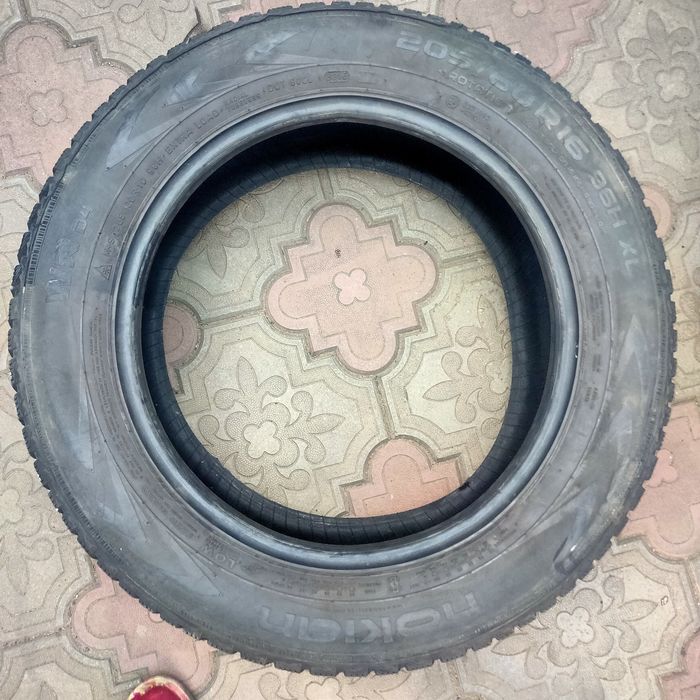 Шины  205/60 16 зима