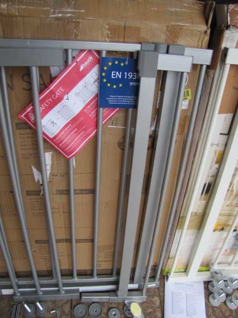Bramka zabezpieczająca ochronna dla dzieci HAUCK 96-101 cm szara