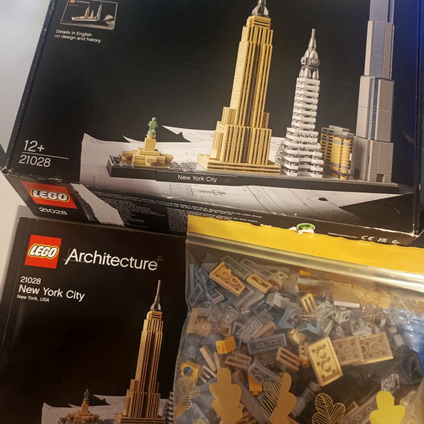 LEGO architecture 21028