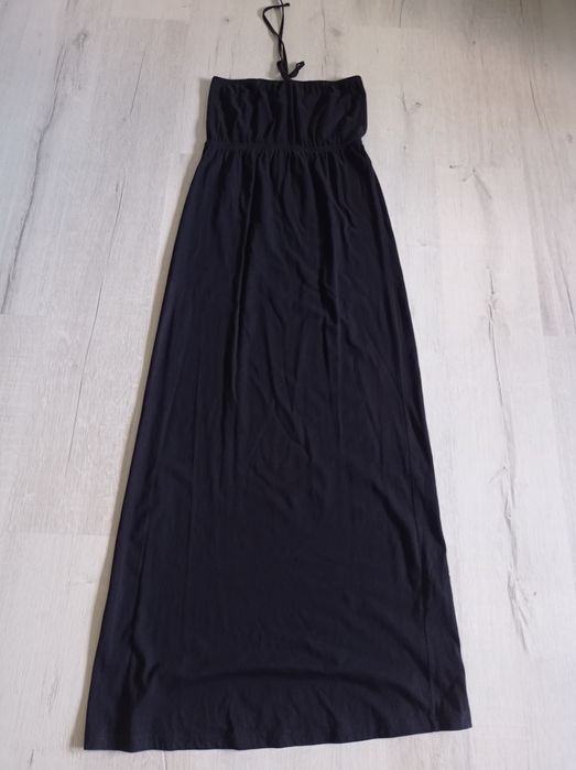Czarna sukienka maxi