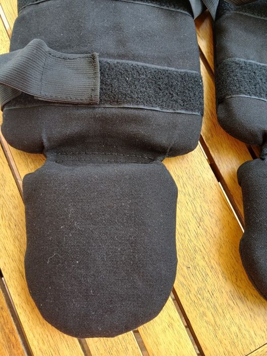 Caneleiras Thai Booster BTSG Curved - Tamanho S