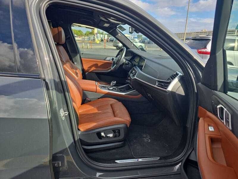 2022 BMW X7  3.0