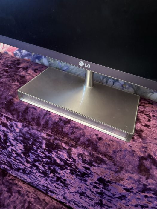 Монитор LG E2290V-SN