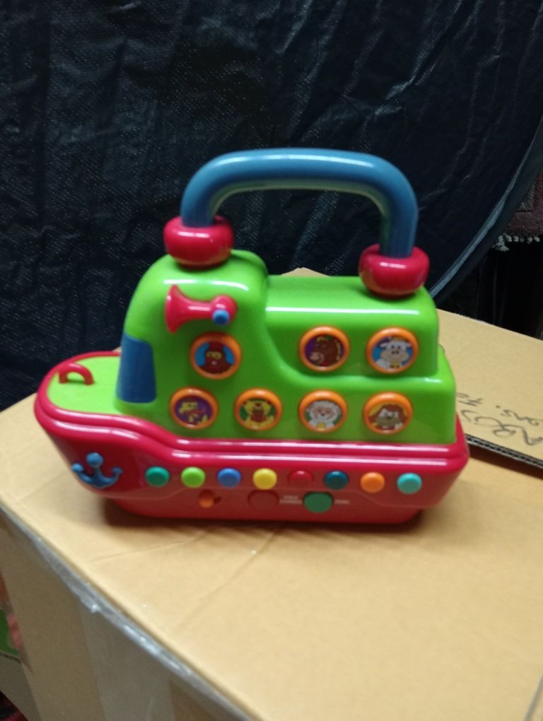 Brinquedos p criança vários.
