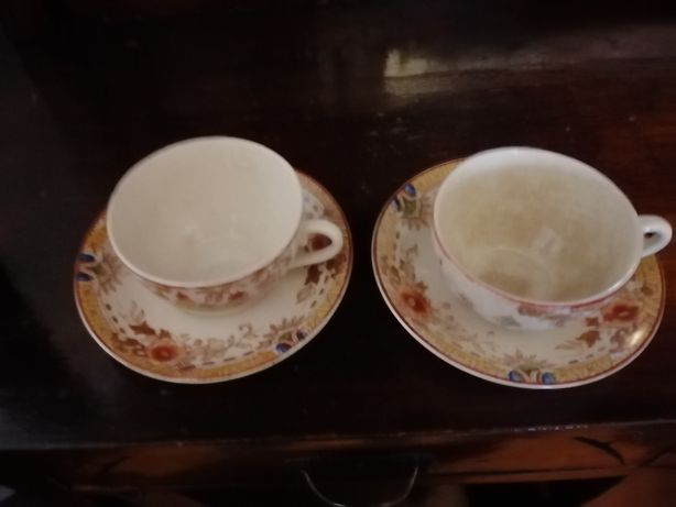 Chavenas de chá antigas