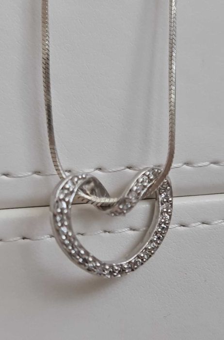 łańcuszek z zawieszką sercem srebro 925