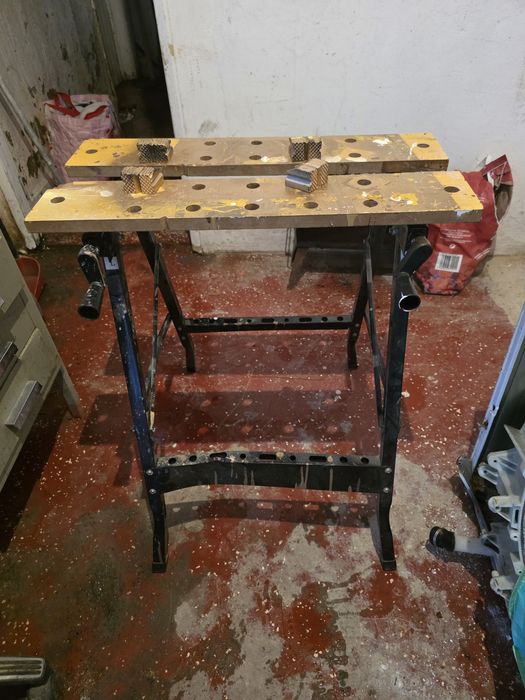 Mesa para fazer varios trabalhos