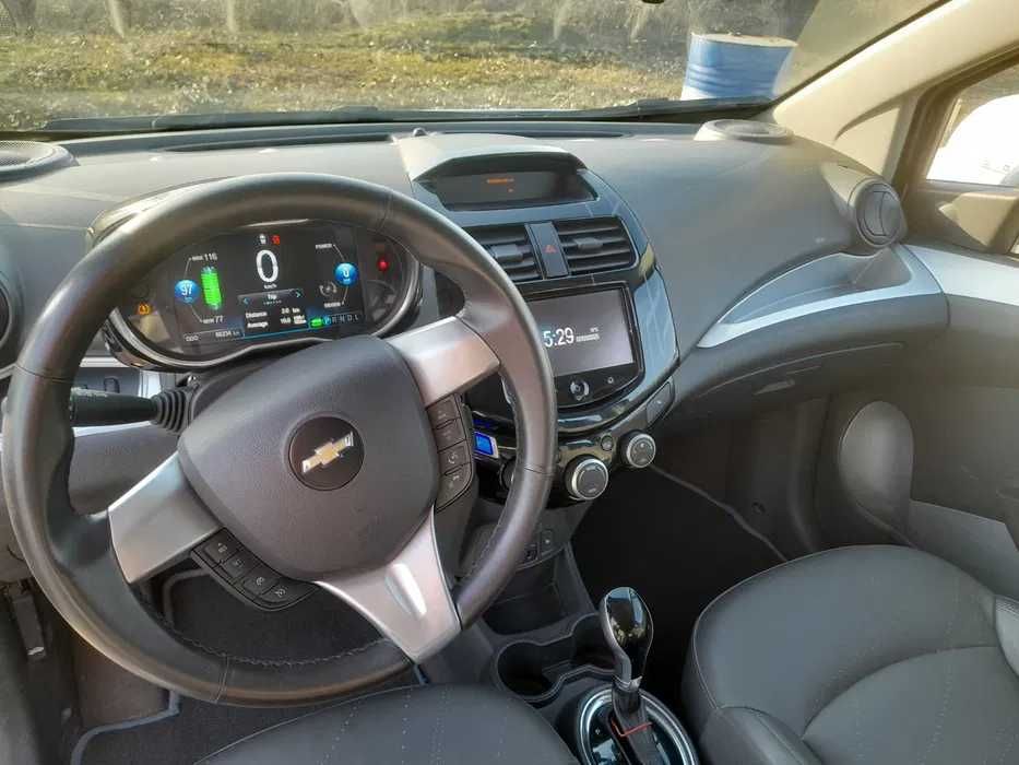 Chevrolet Spark EV 2016 электромобиль