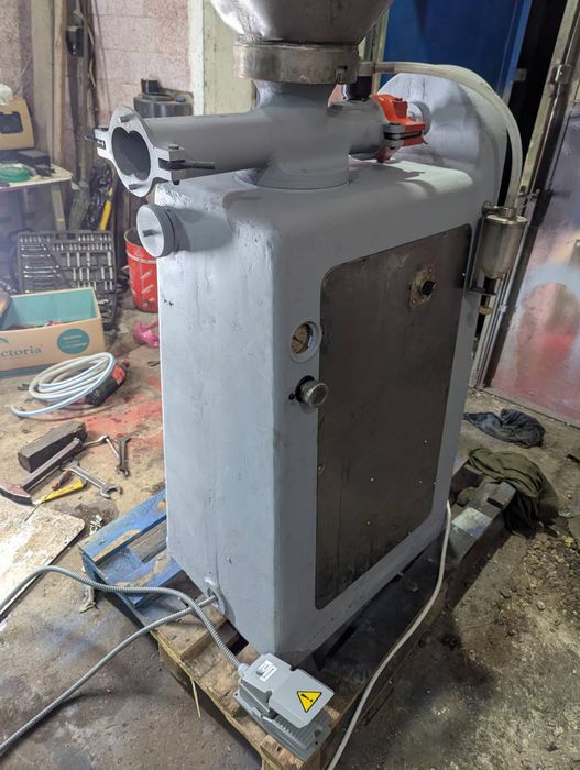 Шприц Идеал-У159.вакуумный,двухшнековый,колбасное,мясное.