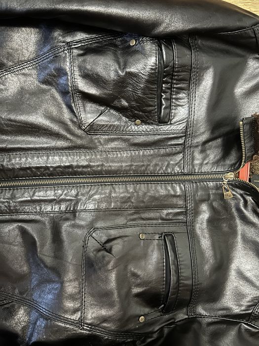 Чоловіча шкіряна дублянка на хутрі