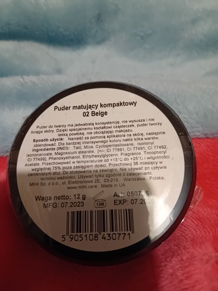 Puder matujący kompaktowy 02 beige MIHI dzień kobiet