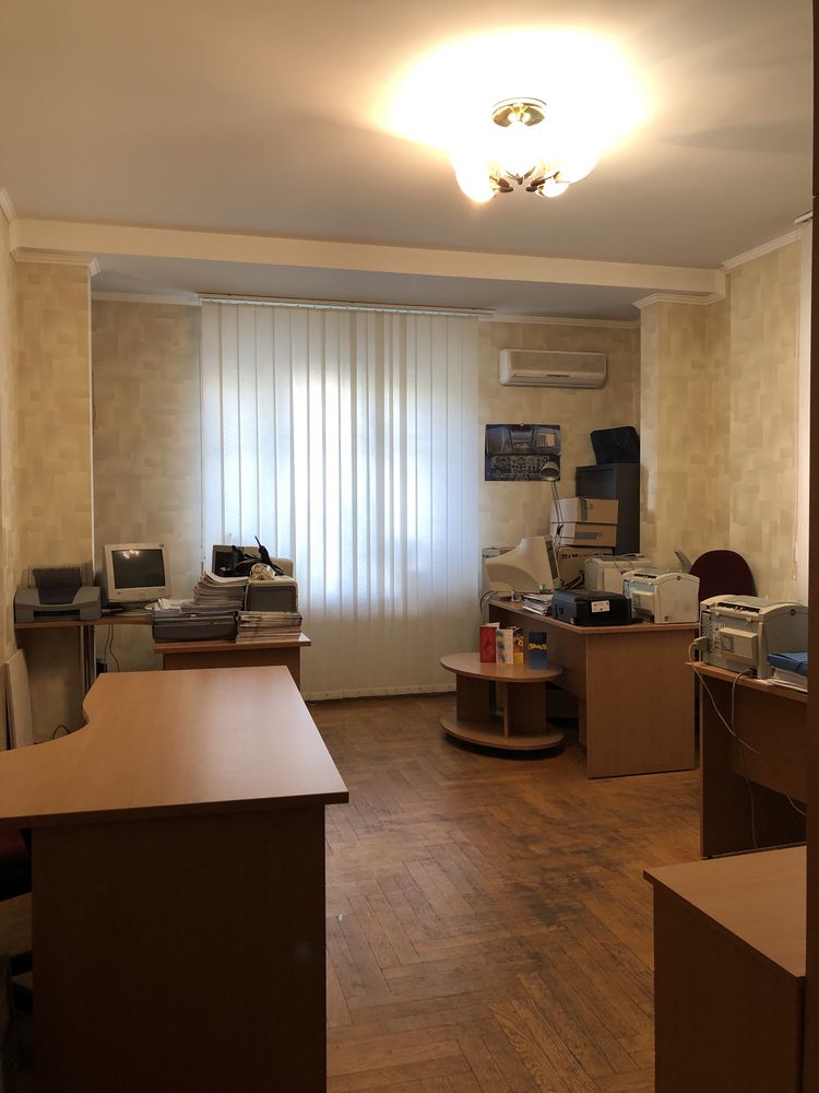 без% Оренда приміщення офіс окремий вхід Центр Шевченківський 132 кв.м