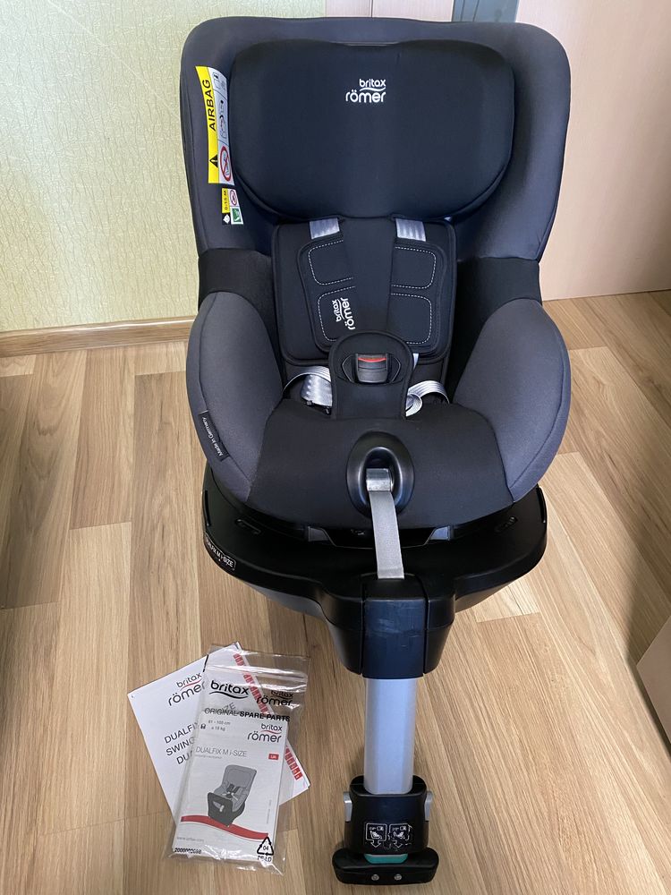 Автокресло Britax-Romer Dualfix M-I size с 3 мес.до 4 лет, поворотное