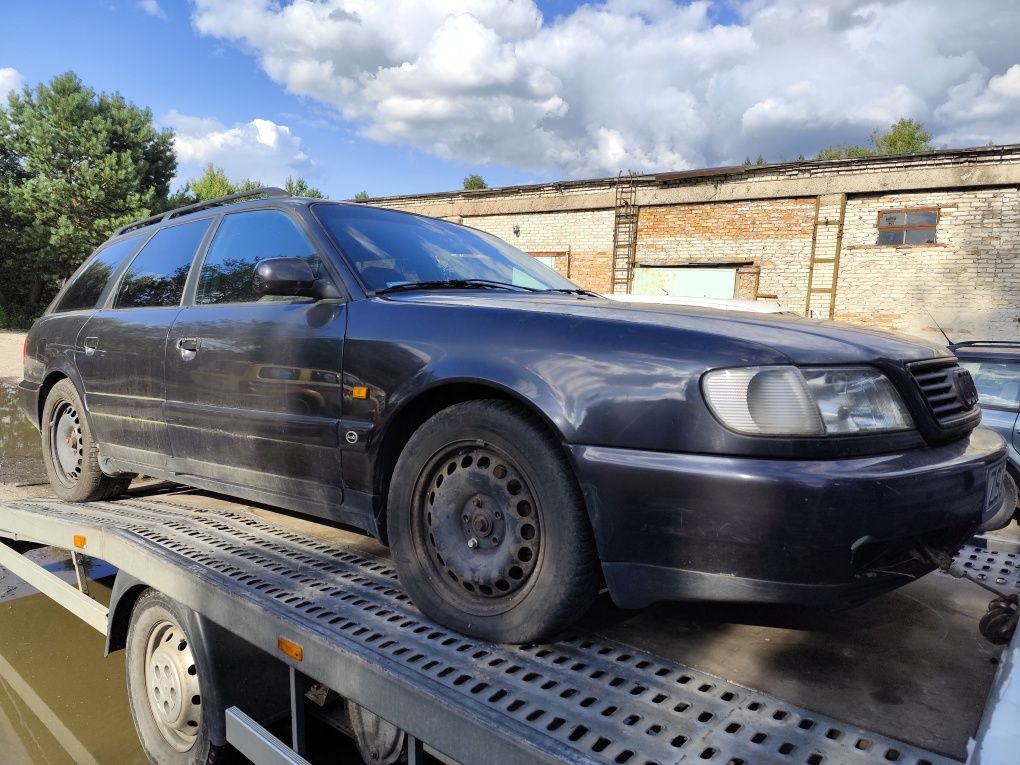 Audi A6 C4 100 C4 kierownica tapicerka / auto na części