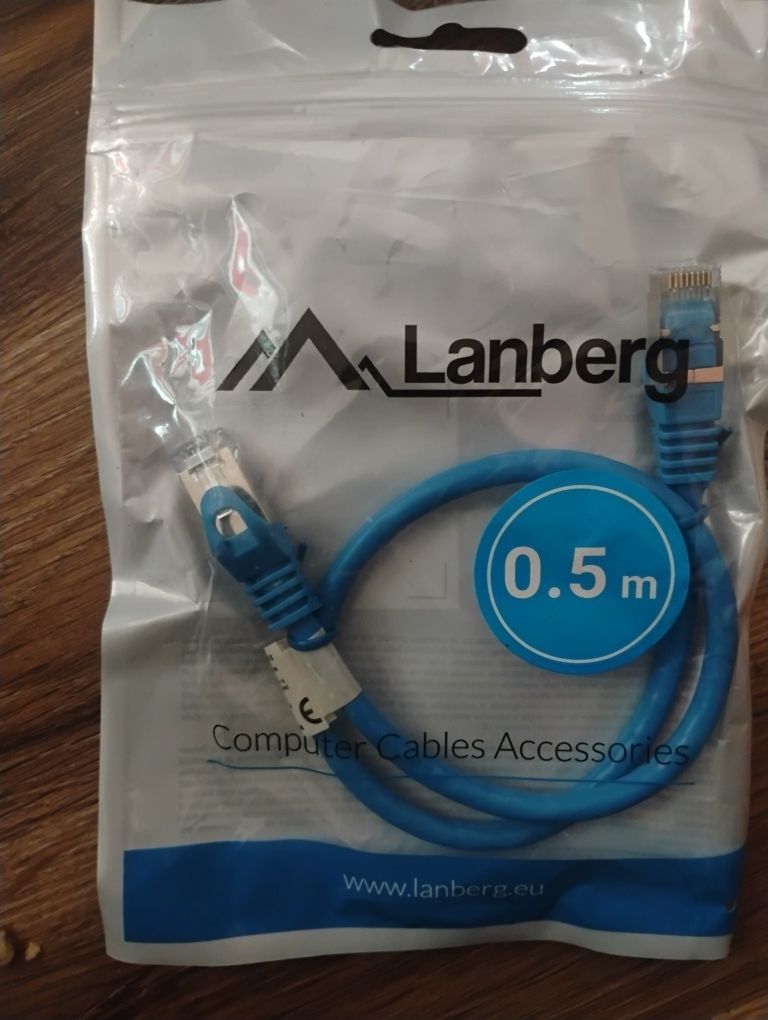 Sprzedam kabel internetowy 0,5m