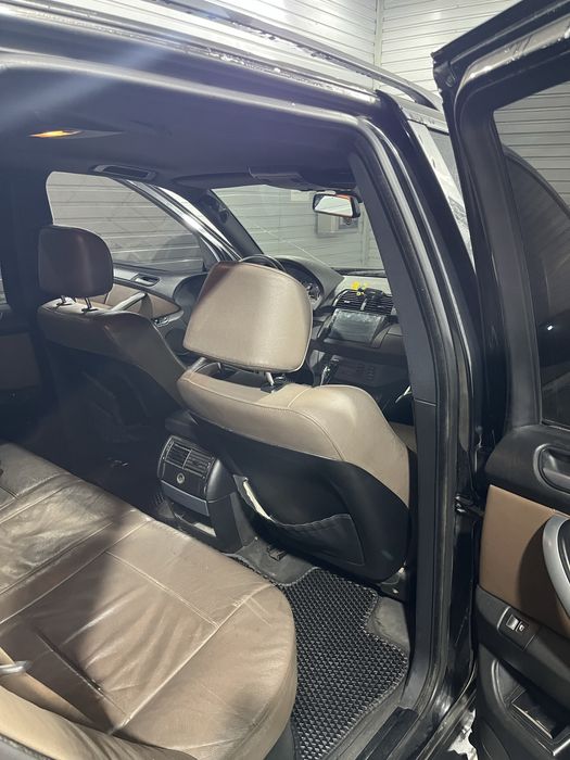 Продаю х5 в дуже хорошому стані