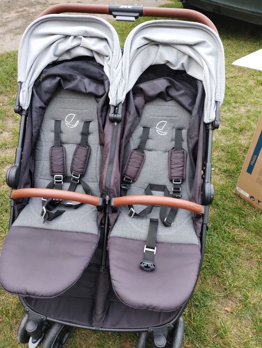 Wózek dla bliźniaków