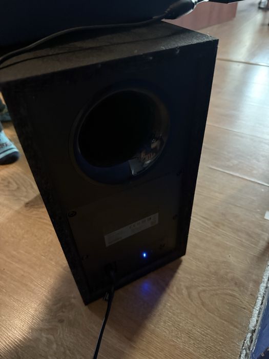 Soundbar Samsung HW-060C jeszcze na gwarancji