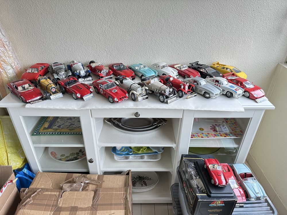 Carros miniatua - collection Borrago escala 1:18