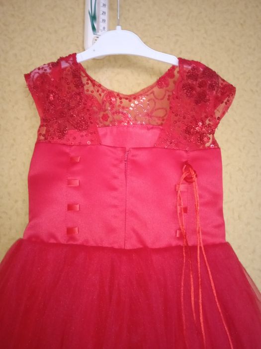 Сукня нарядна р-р 116-122
