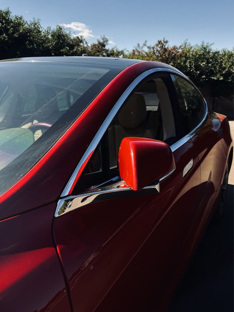Tesla model s  2017