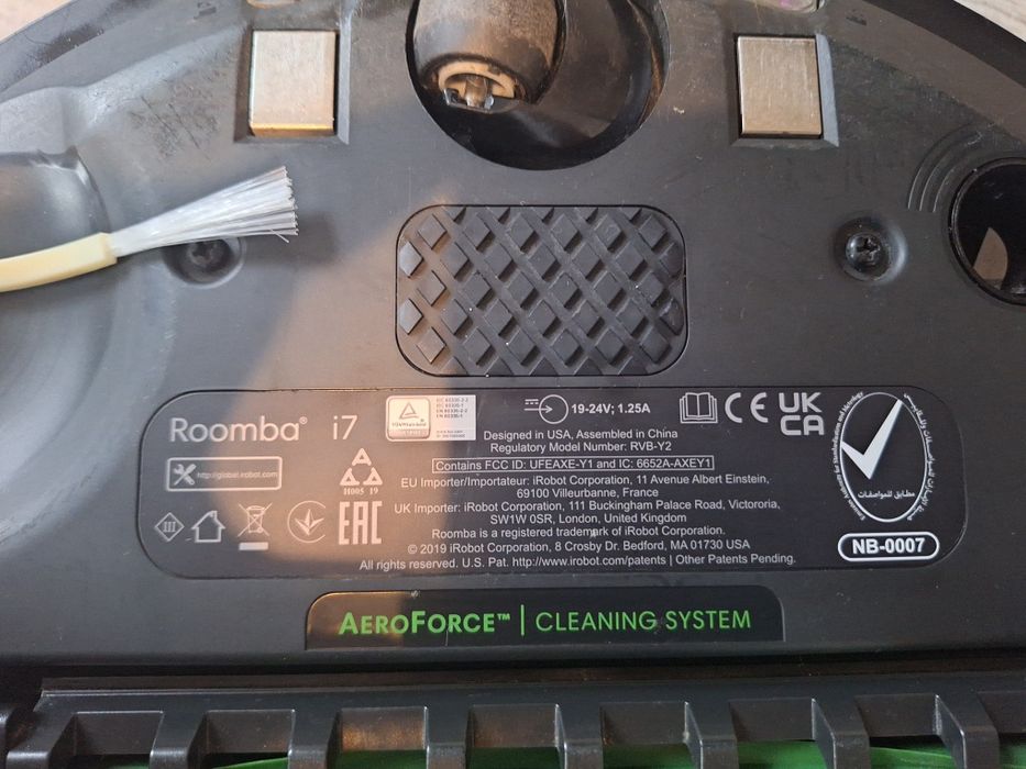 iRobot Roomba i7