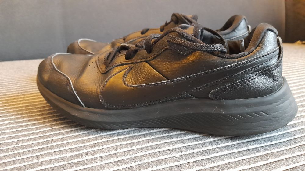 Buty NIKE r.38 czarne
