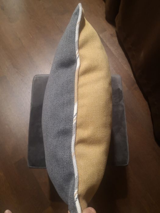 Декоративна подушка