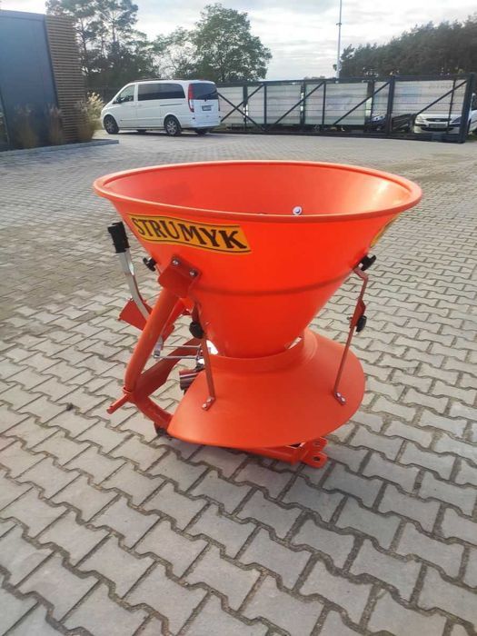 Posypywarka solarka piaskarka do ciągnika 200L 300L 400L Lejek