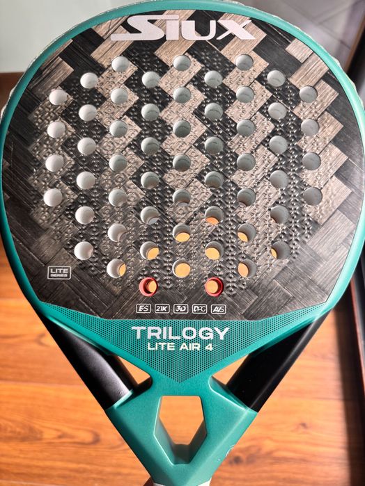 Raquete Padel - Triology Lite Air 4