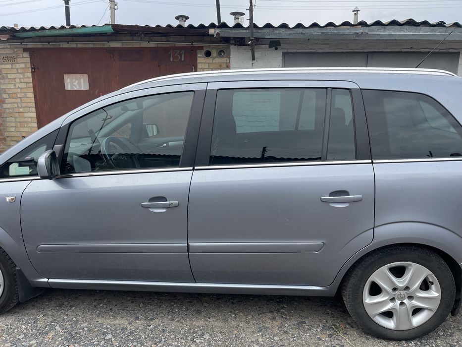Продам Opel Zafira