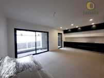 Maravilhoso T2 com 132,12m2 de área, garagem, piscina no topo, zona...