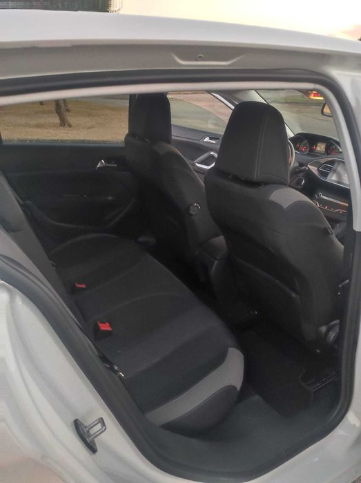 PEUGEOT 308 Puretech