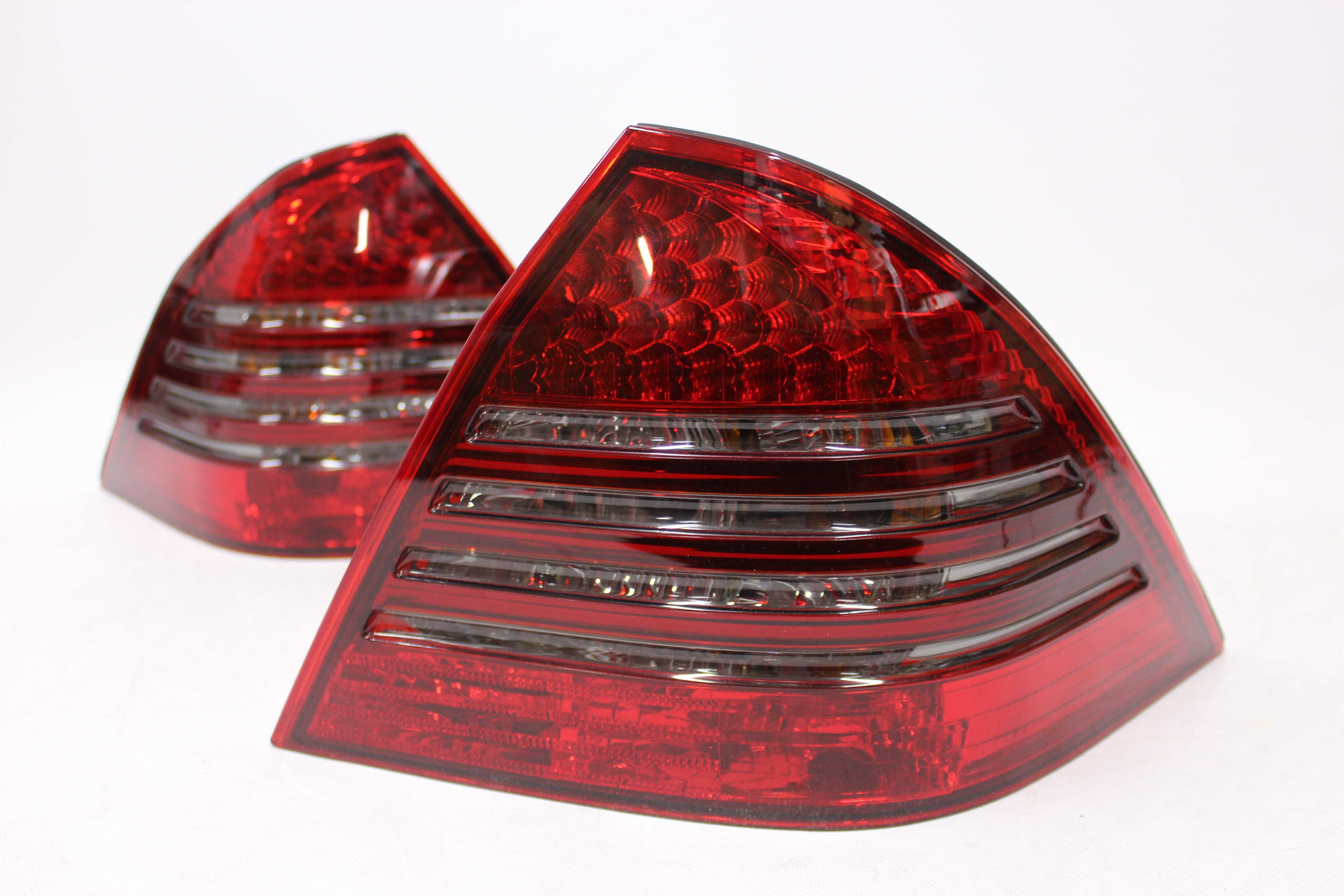 Lampy światła tył tylne MERCEDES C-KLASA W203 SEDAN 00-04 RED LED IGŁA