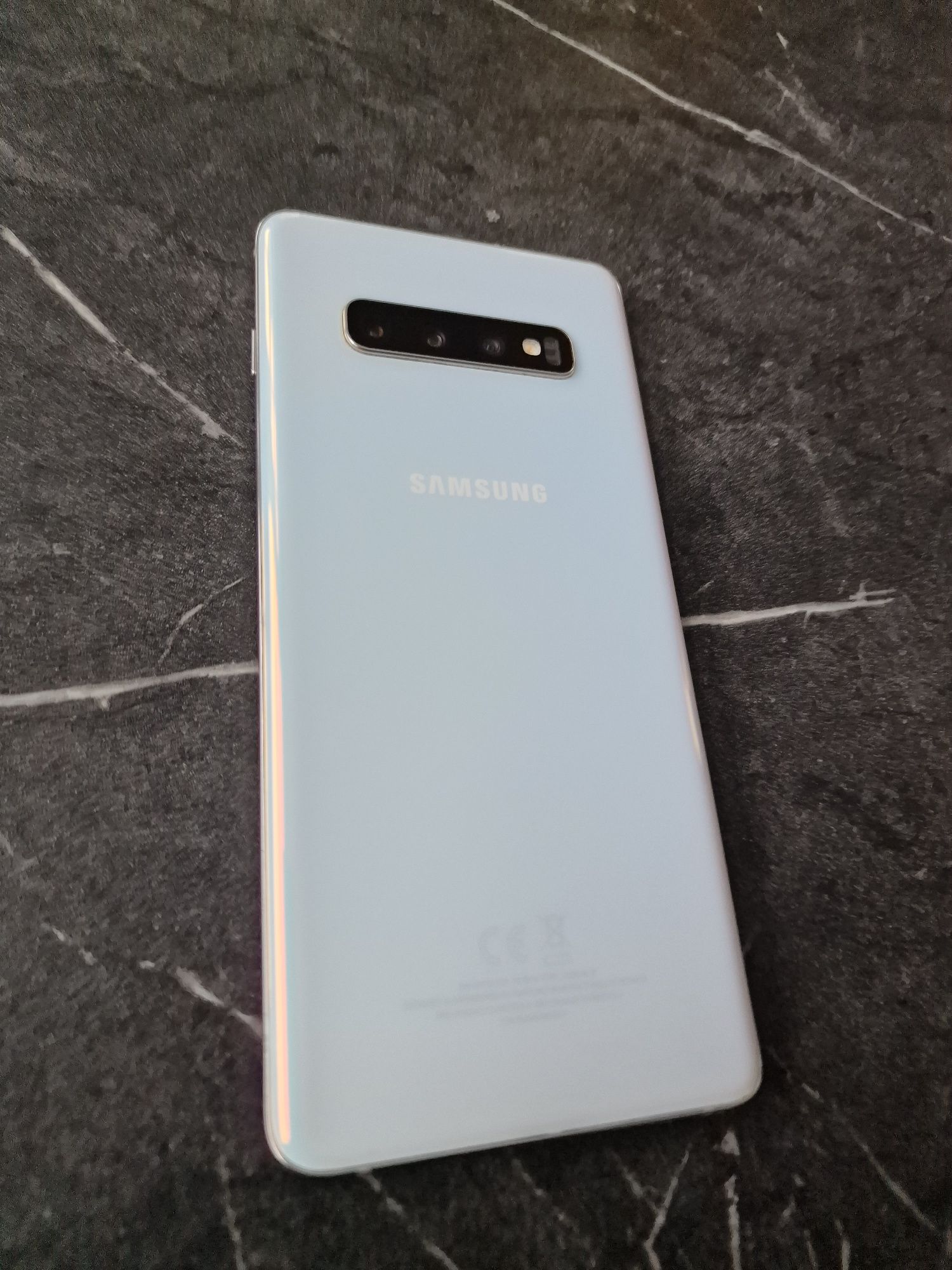 Samsung galaxy S10 plus, gratis słuchawki, karta pamięci