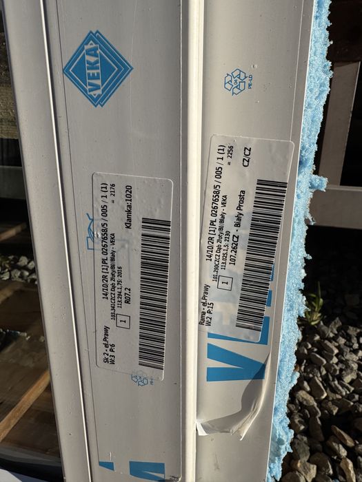 Okno balkonowe pcv veka 82 3szybowe