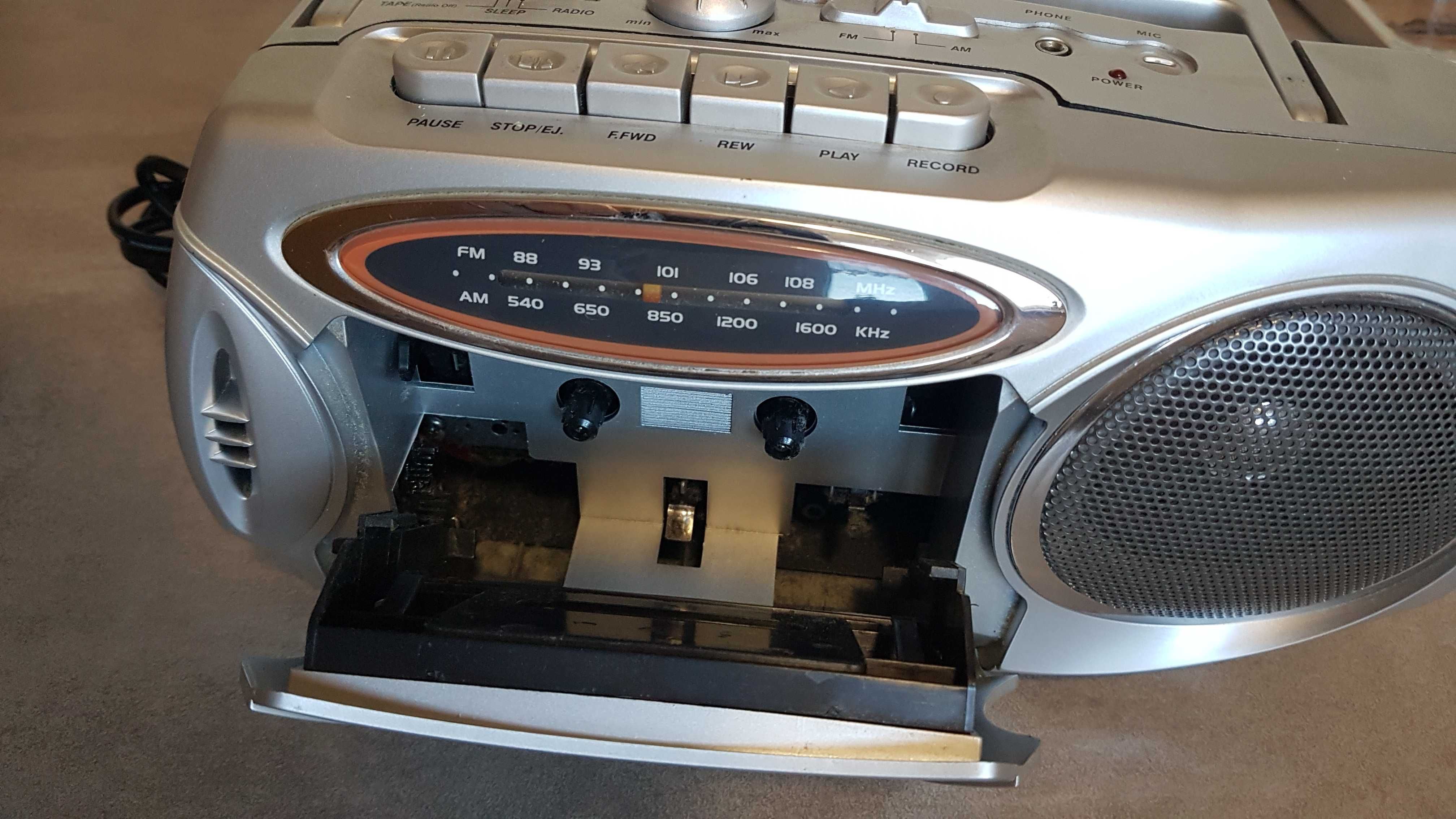 Magnetofon radiowy *ELTA*-6064N - jak nowy