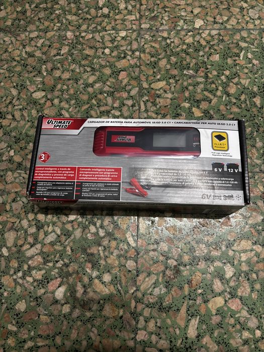 Carregador de bateria inteligente para baterias de 6V e 12V