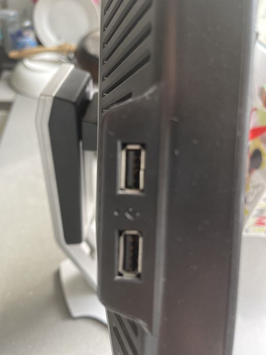 Monitor DEL LCD 17”