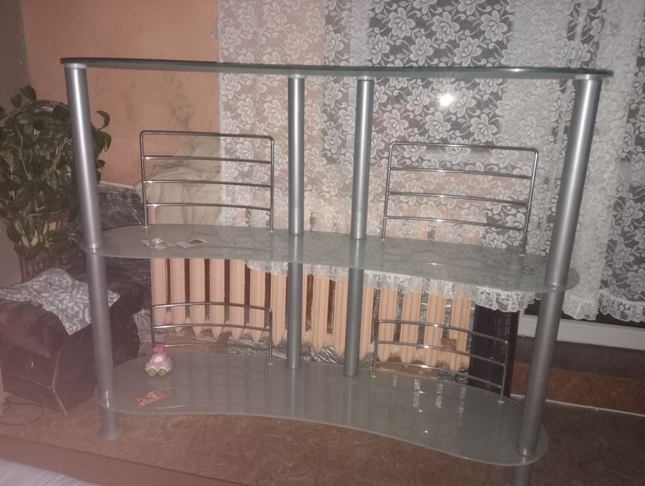 Barek szklany  z metalowymi podporkami