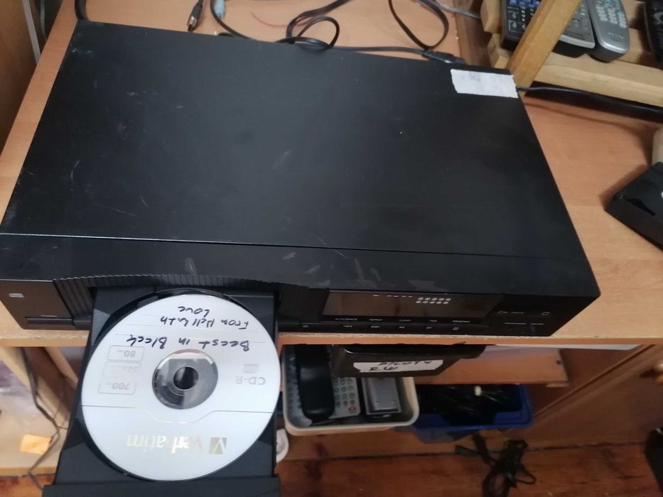 Odtwarzacz CD Grundig CD 435