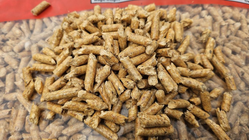 Pelet drzewny SOSNOWy 6mm. Przy większej ilości RABAT