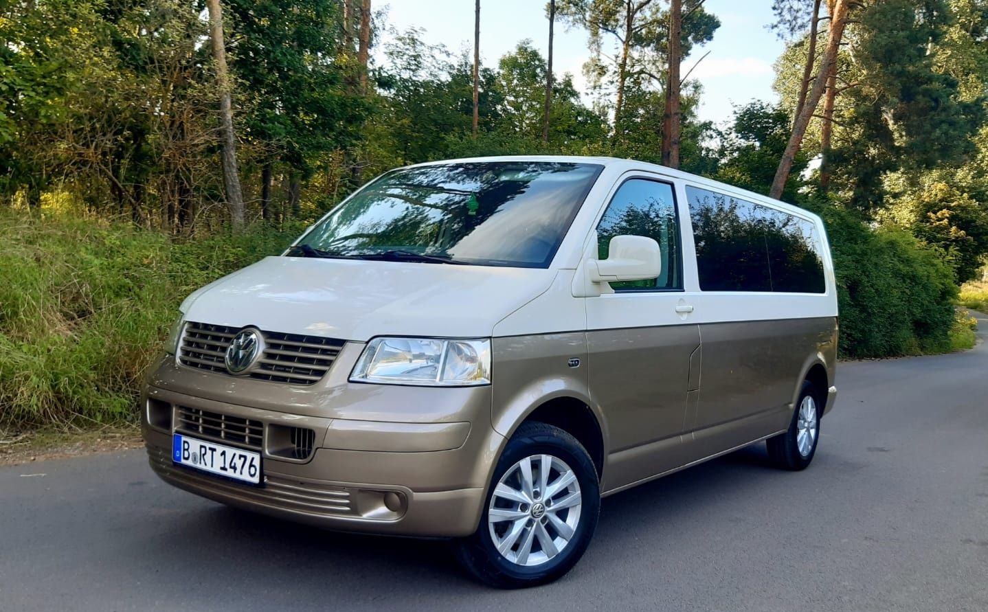 VW Volkswagen T5 LONG 8 osobowy TDI 2009 r. z Niemiec