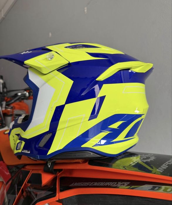 Capacete enduro Airoh Twist 3.0 como novo