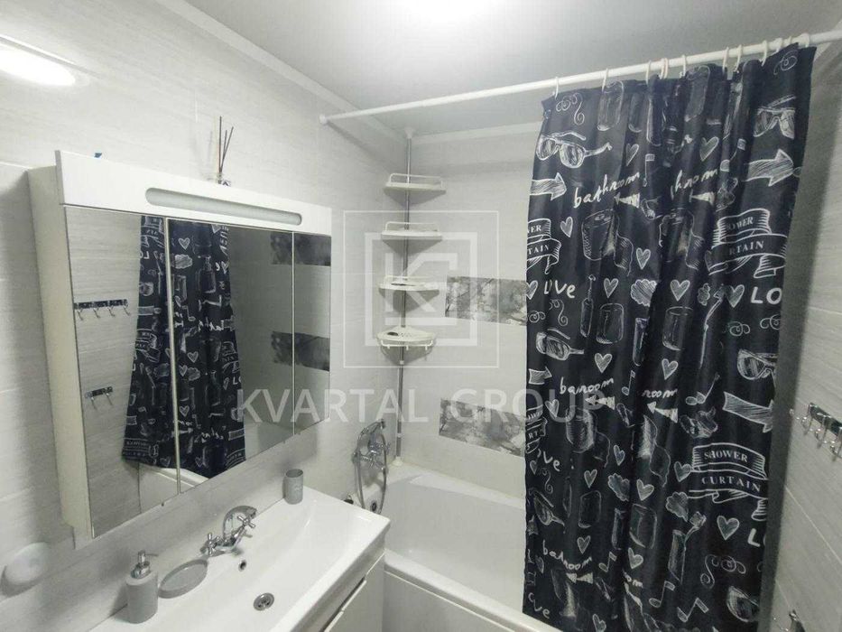 БЕЗ КОМІСІЇ! світла Однокімнатна квартира з ремонтом. ПОКРОВСЬКИЙ парк