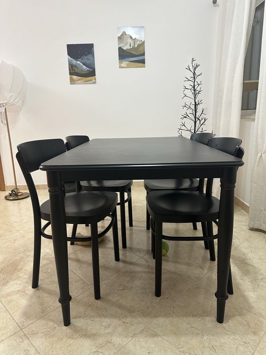 Mesas e cadeiras IKEA