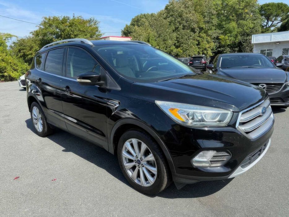 Ford Escape Titanium      2017