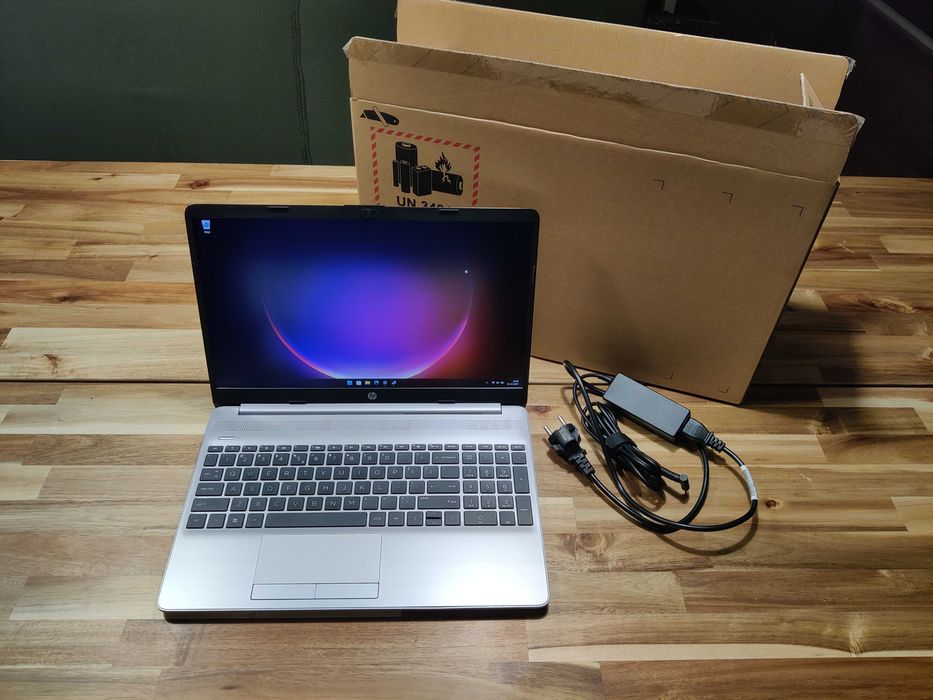 Laptop HP 255 G8 Notebook PC