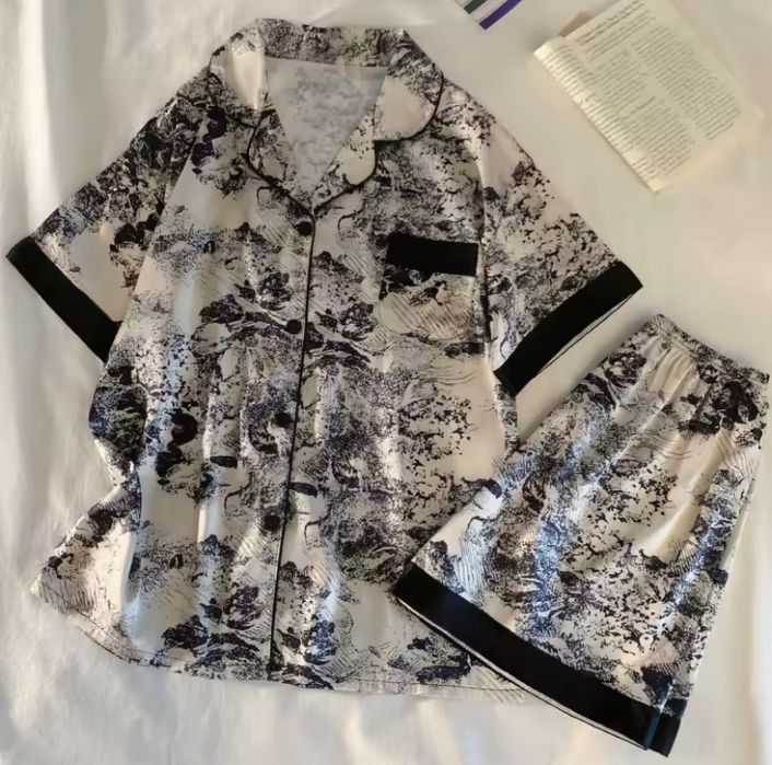 Нова жіноча піжамка 2025-2026