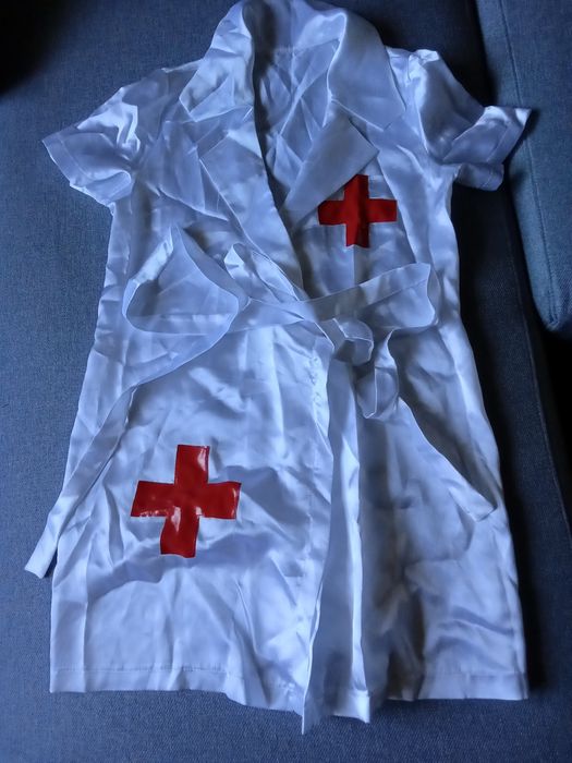 Халатик медсестри